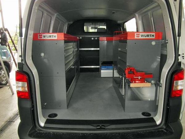 Esempio di equipaggiamento VW T5 (EDILIZIA)