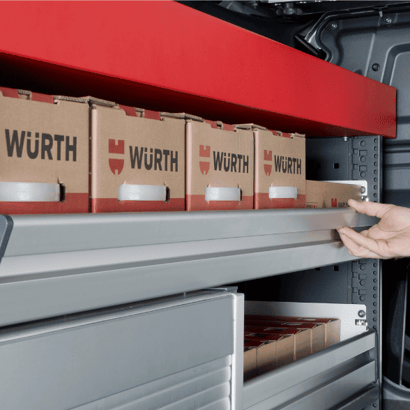 Regale mit Schwenkklappen